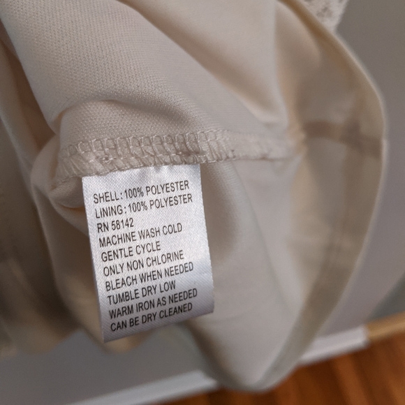 Vintage Inspired Cream Lace Shift Dress - Picture 6 of 10